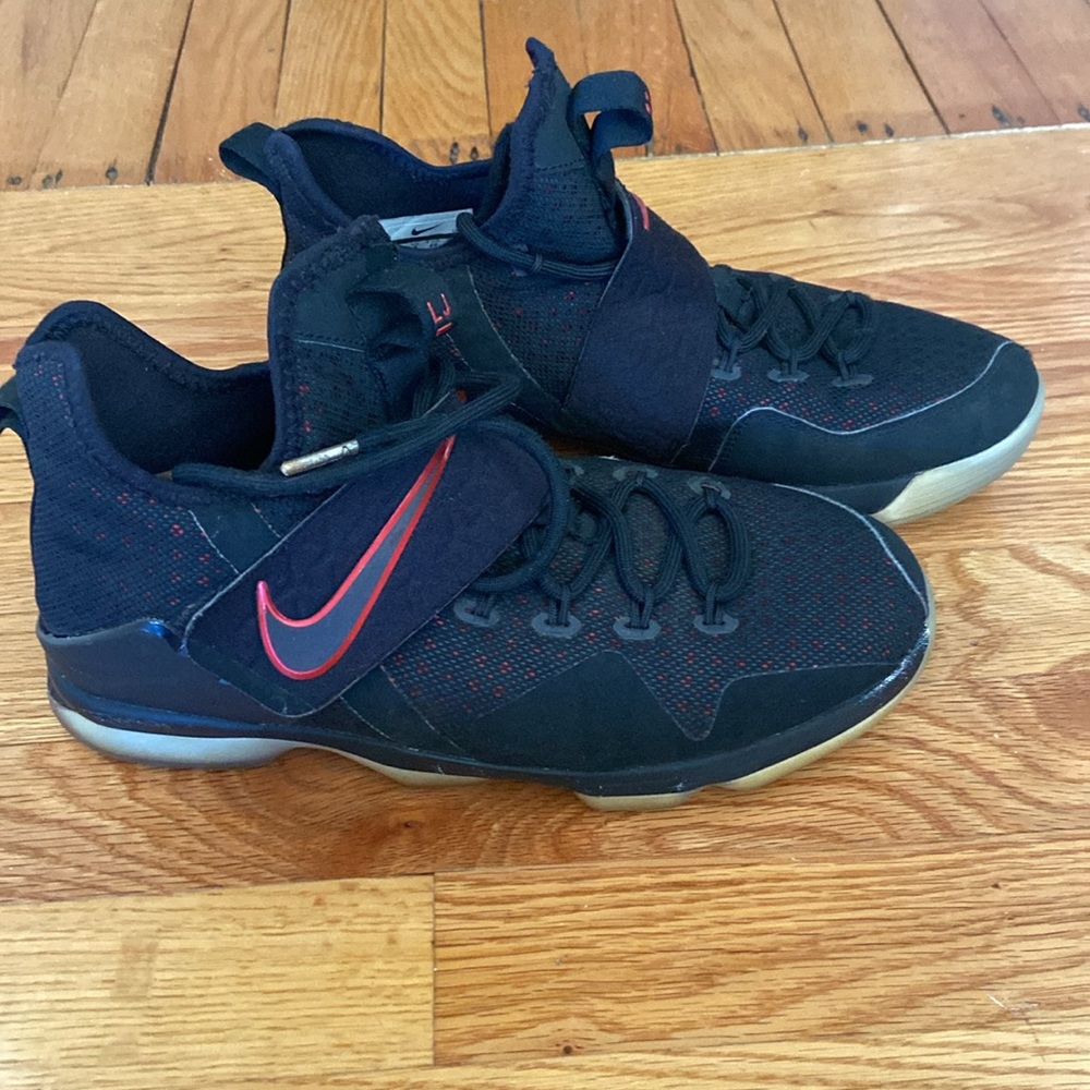 Nike Lebron Kids 14 Bred Mid Top GUC Sneakers - Picture 13 of 16